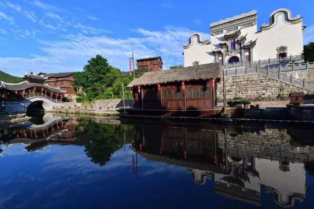 小鹏X9正式开启全国交付,配800V高压快充平台